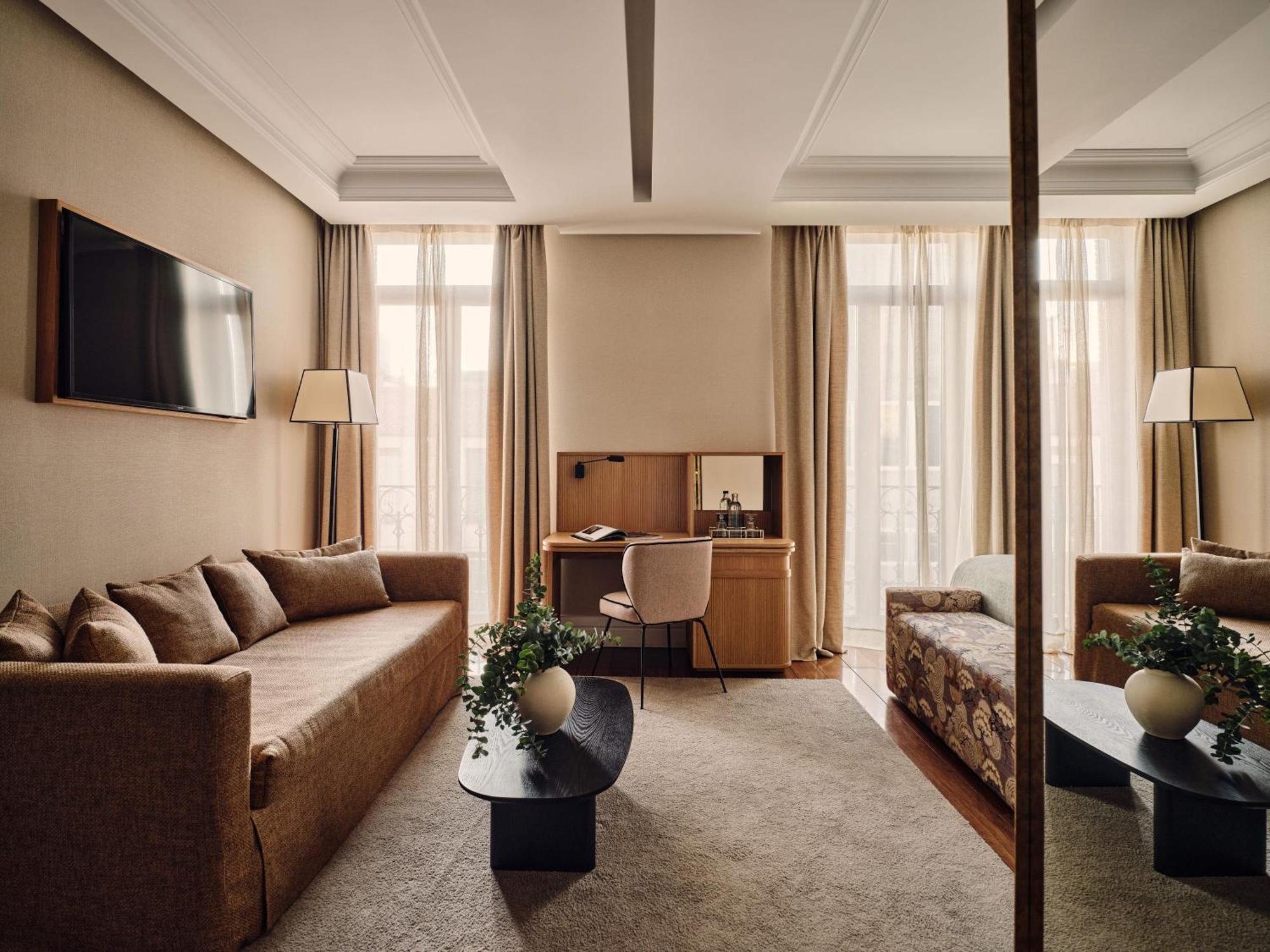 Deluxe Double or Twin Room Garden View